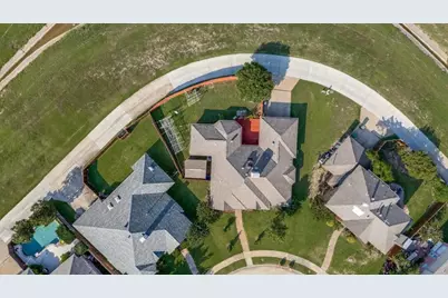2123 Alto Avenue, Carrollton, TX 75007 - Photo 2