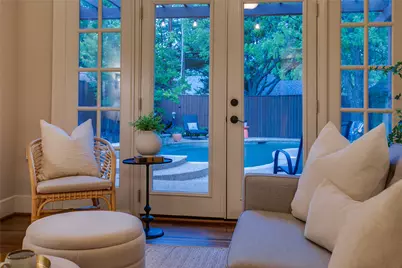 1126 N Windomere Avenue, Dallas, TX 75208 - Photo 32