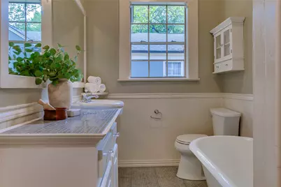 1126 N Windomere Avenue, Dallas, TX 75208 - Photo 26