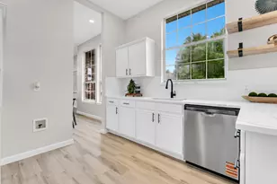 214 Chamblin Ct, Cedar Hill, TX 75104 - Photo 8