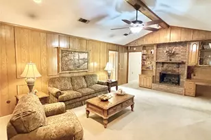 1800 Southridge Dr, Denton, TX 76205 - Photo 10