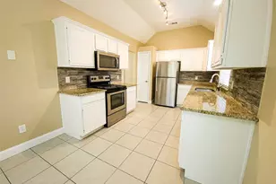 1524 High Pointe Ln, Cedar Hill, TX 75104 - Photo 8