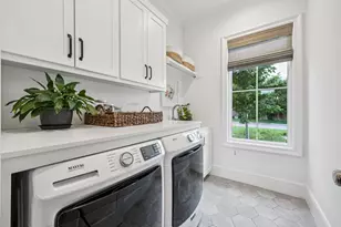 10066 Coppedge Ln, Dallas, TX 75229 - Photo 26