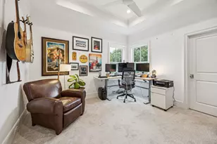 10066 Coppedge Ln, Dallas, TX 75229 - Photo 32