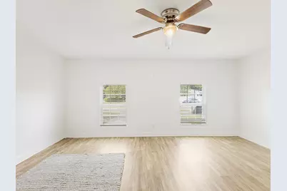 6702 Umphress Road, Dallas, TX 75217 - Photo 2