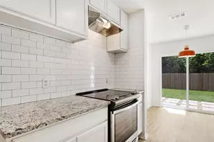 6702 Umphress Rd, Dallas, TX 75217 - Photo 12