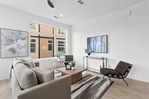 723 W 10th St, Dallas, TX 75208 - Photo 14