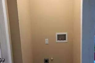 701 W Colorado St, Groesbeck, TX 76642 - Photo 8