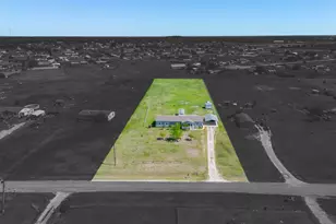 6004 Black Springs Ln, Joshua, TX 76058 - Photo 2