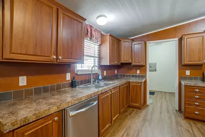 6004 Black Springs Lane, Joshua, TX 76058 - Photo 16