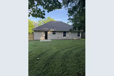 1004 Sanders Street, Bowie, TX 76230 - Photo 10