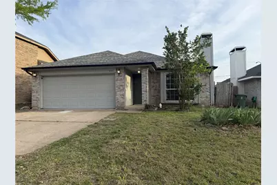900 Cornfield Drive, Arlington, TX 76017 - Photo 2
