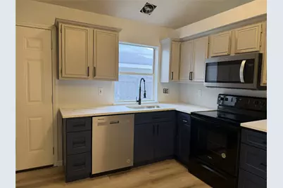 900 Cornfield Drive, Arlington, TX 76017 - Photo 1