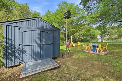 108 San Chez Drive, Lake Kiowa, TX 76240 - Photo 24