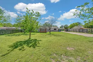 216 Texas Ave, Hewitt, TX 76643 - Photo 30