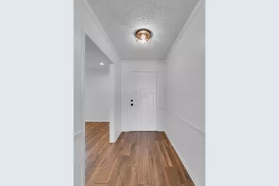 216 Texas Avenue, Hewitt, TX 76643 - Photo 2