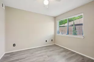 1712 Baird Farm Cir, Arlington, TX 76006 - Photo 16