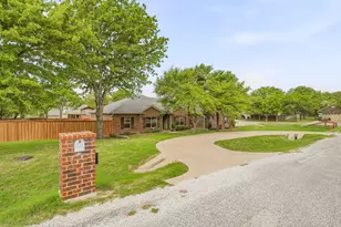 104 Canter Ln Dr, Stephenville, TX 76401 - Photo 4