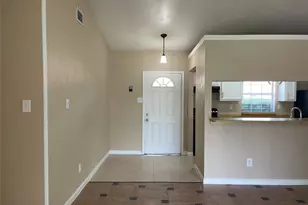 7204 Shadow Bend Dr, Fort Worth, TX 76137 - Photo 10