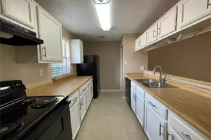 7204 Shadow Bend Dr, Fort Worth, TX 76137 - Photo 4