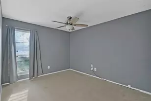6104 Kelly Elliott Rd, Arlington, TX 76001 - Photo 10