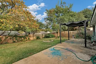 6104 Kelly Elliott Rd, Arlington, TX 76001 - Photo 4