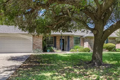218 Granada Calle Street, Granbury, TX 76049 - Photo 2
