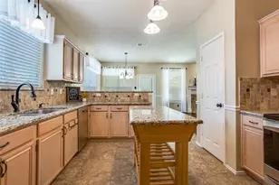 913 Aylesbury Dr, Allen, TX 75002 - Photo 14