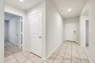 508 Bronze Cir W, Springtown, TX 76082 - Photo 4