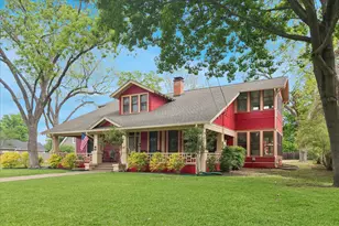 309 E Marvin Ave, Waxahachie, TX 75165 - Photo 1