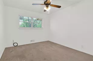 2711 W Morton St, Denison, TX 75020 - Photo 14