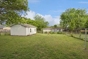 112 Murphy Rd, Burleson, TX 76028 - Photo 24