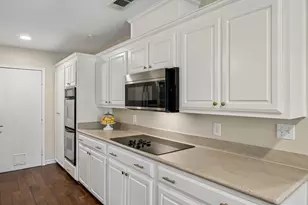 9734 Queenswood Ln, Dallas, TX 75238 - Photo 10