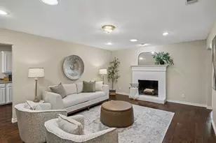 9734 Queenswood Ln, Dallas, TX 75238 - Photo 12