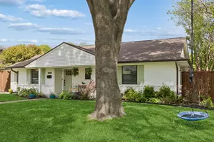 9734 Queenswood Ln, Dallas, TX 75238 - Photo 2