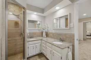 9734 Queenswood Ln, Dallas, TX 75238 - Photo 18