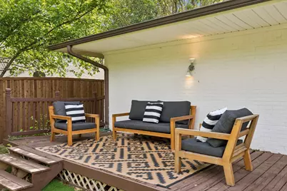 9734 Queenswood Lane, Dallas, TX 75238 - Photo 28