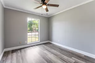 1804 Clear Creek Ln, Carrollton, TX 75007 - Photo 20