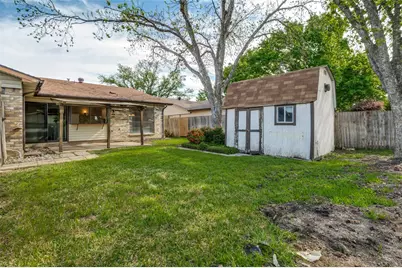 1804 Clear Creek Lane, Carrollton, TX 75007 - Photo 22
