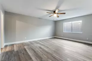 1804 Clear Creek Ln, Carrollton, TX 75007 - Photo 16