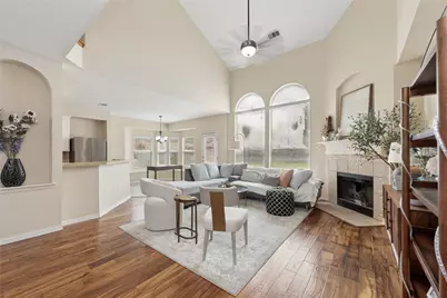 5909 Vineyard Lane, McKinney, TX 75070 - Photo 2