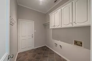 18512 Highland Creek Ln, Dallas, TX 75252 - Photo 34