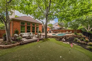 18512 Highland Creek Ln, Dallas, TX 75252 - Photo 4