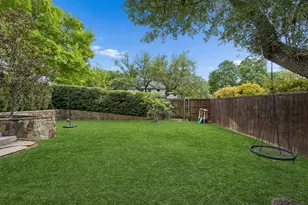 9611 Larchcrest Dr, Dallas, TX 75238 - Photo 36