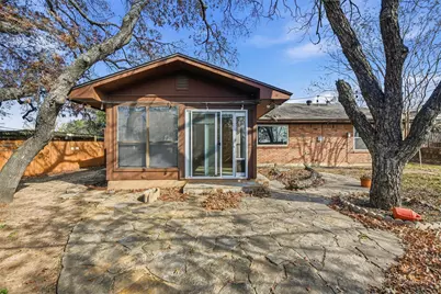 3920 Sanguinet Street, Fort Worth, TX 76107 - Photo 36