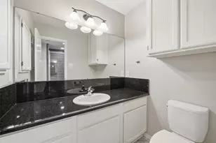 3920 Sanguinet St, Fort Worth, TX 76107 - Photo 16