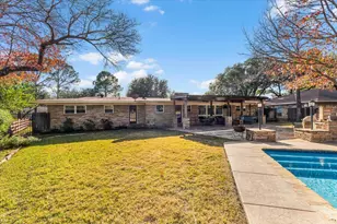 4612 Holiday Ln W, North Richland Hills, TX 76180 - Photo 16