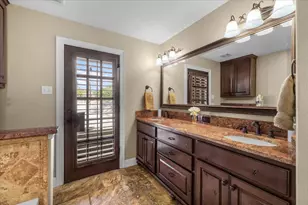 4612 Holiday Ln W, North Richland Hills, TX 76180 - Photo 20