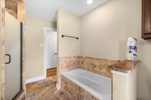 4612 Holiday Ln W, North Richland Hills, TX 76180 - Photo 22