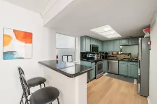 10215 Regal Oaks Dr, Dallas, TX 75230 - Photo 6